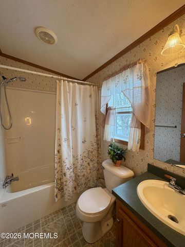 1881 W Route 37 264, Toms River, NJ 08757