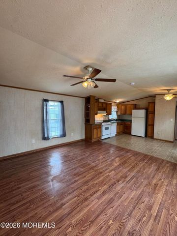 1881 W Route 37 264, Toms River, NJ 08757