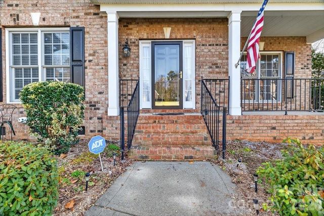 211 Forest Walk Way, Mooresville, NC 28115