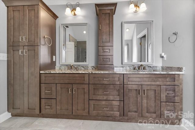 211 Forest Walk Way, Mooresville, NC 28115