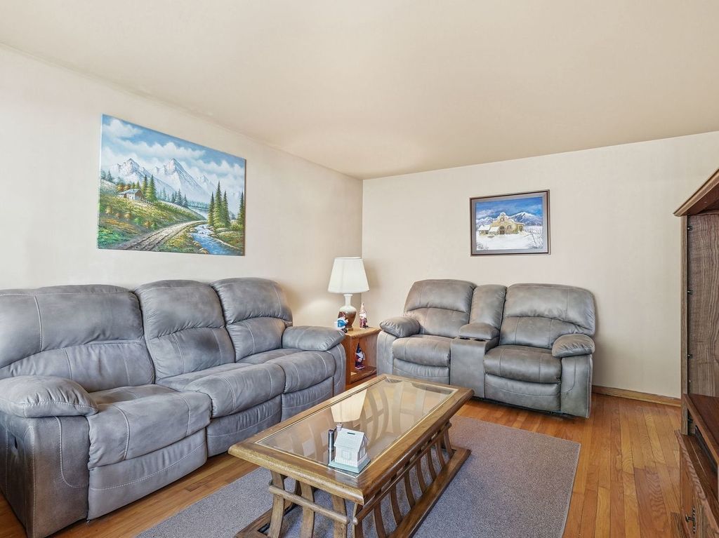8440 S 77th Avenue, Bridgeview, IL 60455 — photo 5