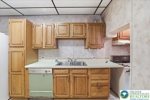 1455 West Tilghman Street, Allentown City, PA 18102