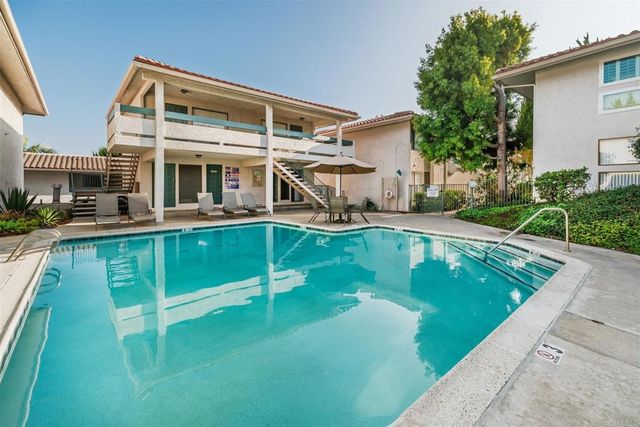 2304 Altisma Way 108, Carlsbad, CA 92009