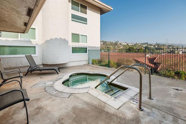 2304 Altisma Way 108, Carlsbad, CA 92009