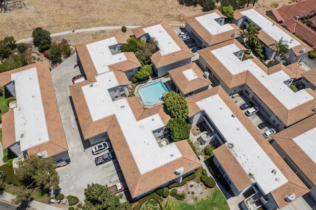 2304 Altisma Way 108, Carlsbad, CA 92009