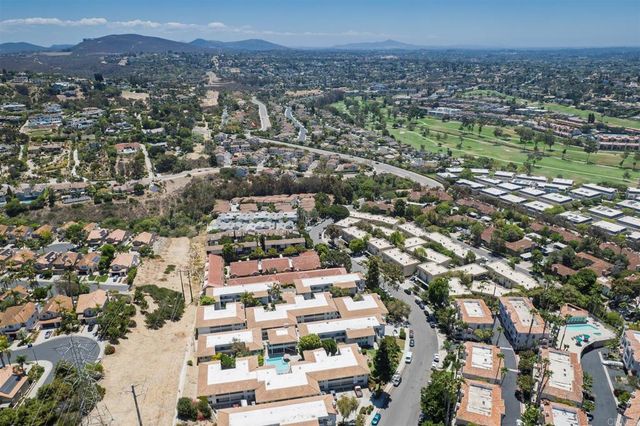 2304 Altisma Way 108, Carlsbad, CA 92009
