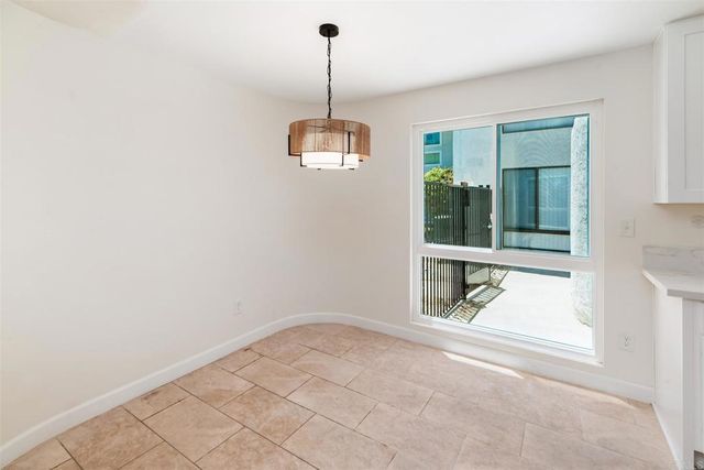 2304 Altisma Way 108, Carlsbad, CA 92009