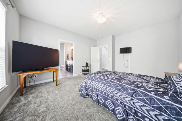 2155 Sawgrass Street, Grove City, OH 43123