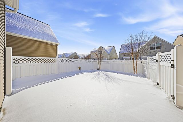 2155 Sawgrass Street, Grove City, OH 43123