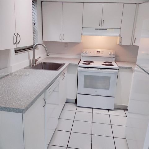 123-125 SW 19th Avenue 13, Fort Lauderdale, FL 33312