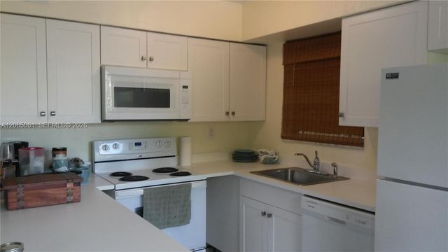 123-125 SW 19th Avenue 13, Fort Lauderdale, FL 33312