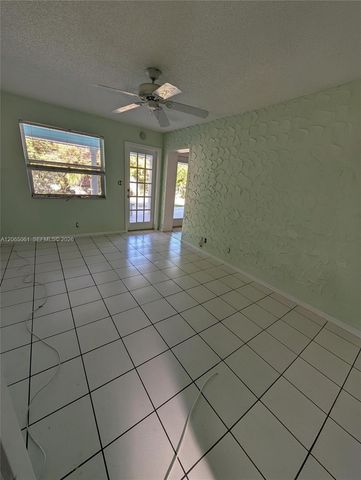 123-125 SW 19th Avenue 13, Fort Lauderdale, FL 33312