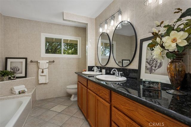 28410 Faircrest Way, Escondido, CA 92026