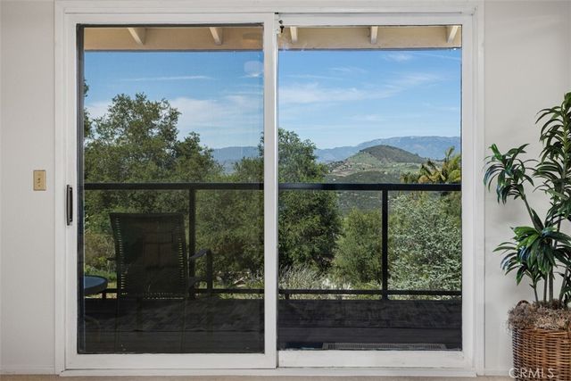 28410 Faircrest Way, Escondido, CA 92026