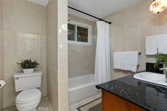 28410 Faircrest Way, Escondido, CA 92026