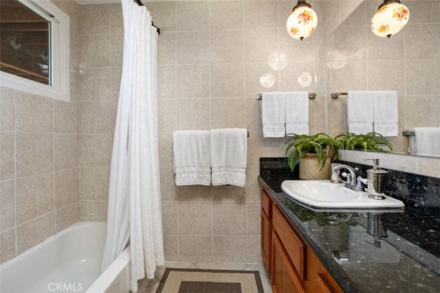 28410 Faircrest Way, Escondido, CA 92026