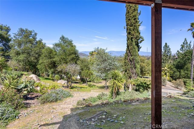 28410 Faircrest Way, Escondido, CA 92026