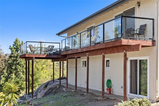 28410 Faircrest Way, Escondido, CA 92026