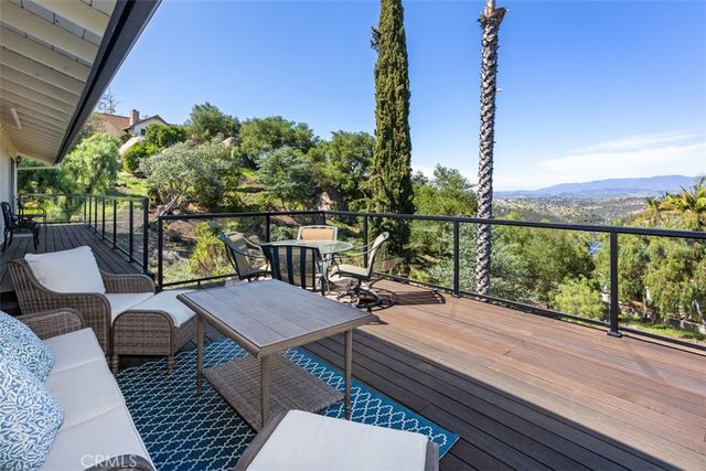 28410 Faircrest Way, Escondido, CA 92026