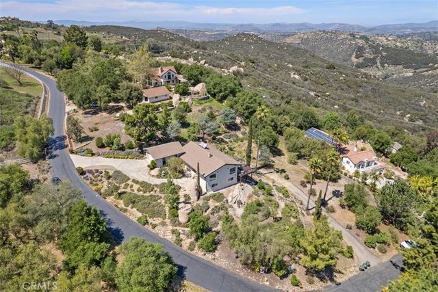 28410 Faircrest Way, Escondido, CA 92026