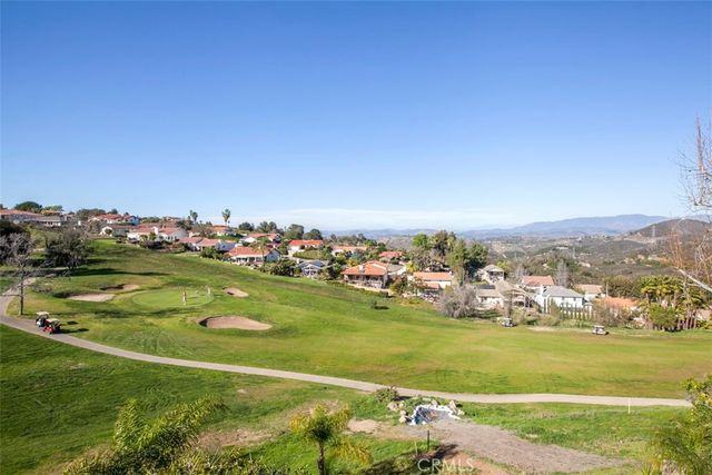 28410 Faircrest Way, Escondido, CA 92026