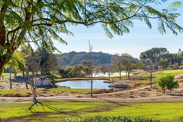 28410 Faircrest Way, Escondido, CA 92026