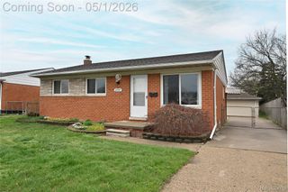 27807 Delton Street, Madison Heights, MI 48071