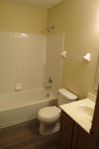 4032 Grayson Drive, Obetz, OH 43207