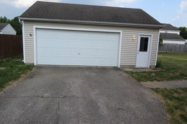 4032 Grayson Drive, Obetz, OH 43207