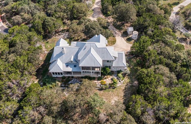 208 Hoskins, Boerne, TX 78006