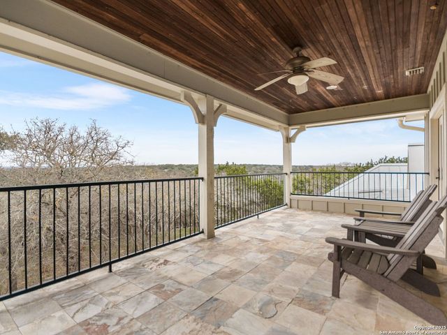 208 Hoskins, Boerne, TX 78006
