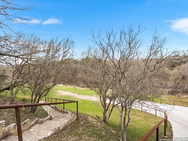 208 Hoskins, Boerne, TX 78006