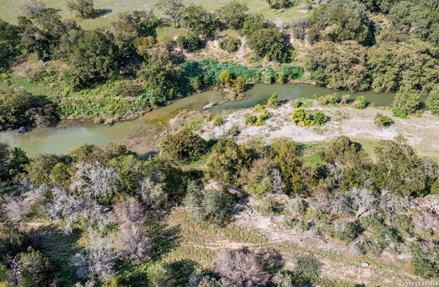 208 Hoskins, Boerne, TX 78006