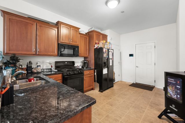 1030 Regent Drive, Matteson, IL 60443