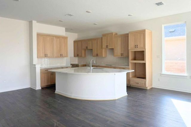 120 Alistair DR, Georgetown, TX 78633