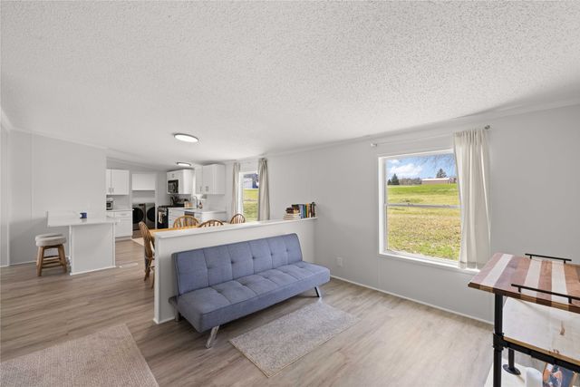 7087 Highway 28 Highway, Norwalk, IA 50211