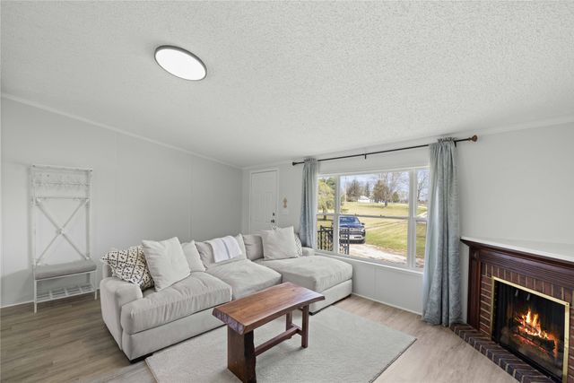 7087 Highway 28 Highway, Norwalk, IA 50211