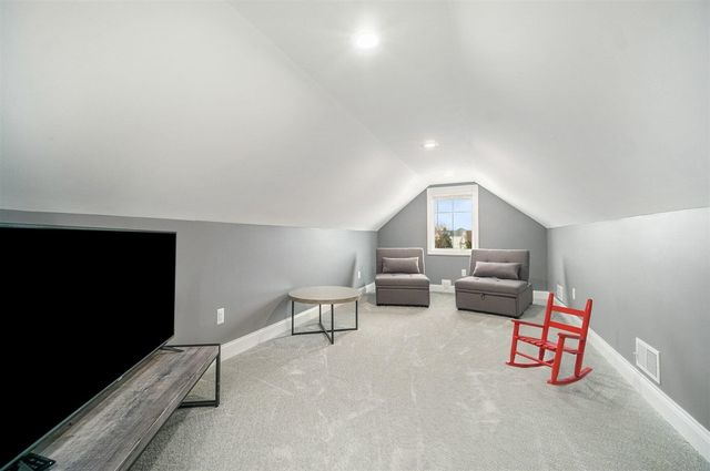 8068 Jack Pine Drive, Ypsilanti, MI 48197