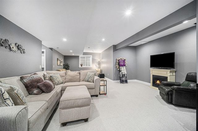 8068 Jack Pine Drive, Ypsilanti, MI 48197