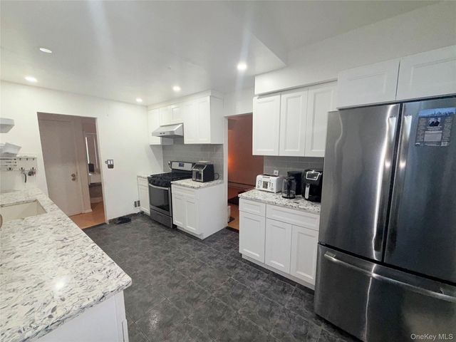 60 Boden Avenue, Valley Stream, NY 11580
