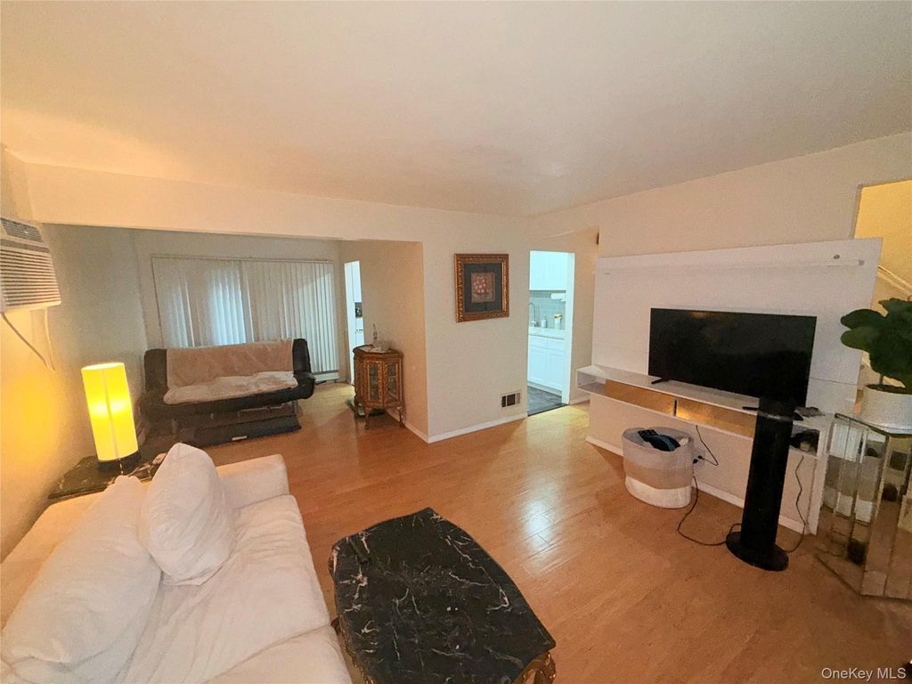 60 Boden Avenue, Valley Stream, NY 11580 — photo 4