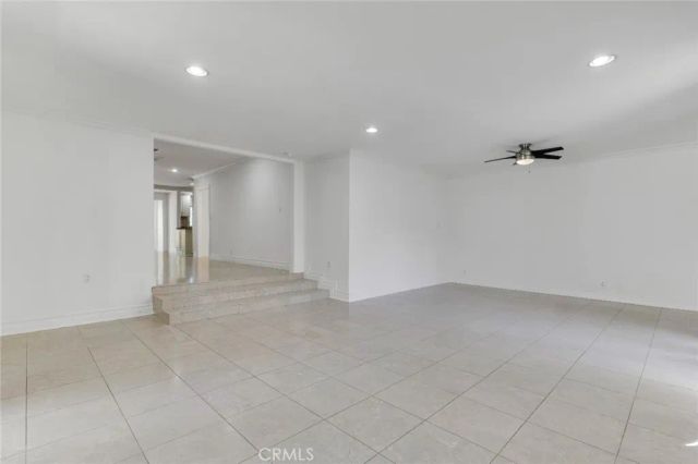 5063 Serrania Avenue, Woodland Hills, CA 91364