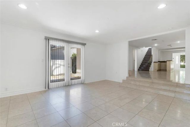 5063 Serrania Avenue, Woodland Hills, CA 91364