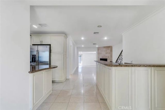 5063 Serrania Avenue, Woodland Hills, CA 91364