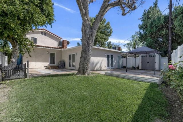 5063 Serrania Avenue, Woodland Hills, CA 91364