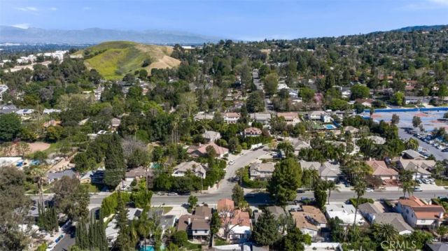 5063 Serrania Avenue, Woodland Hills, CA 91364