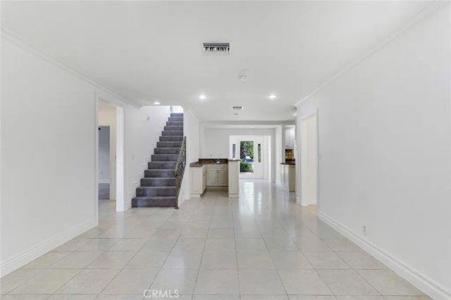 5063 Serrania Avenue, Woodland Hills, CA 91364