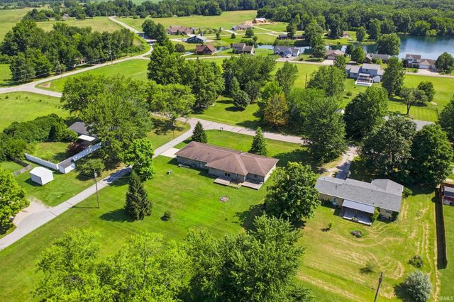 8 Meridian Drive, Hartford City, IN 47348