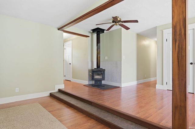 8 Meridian Drive, Hartford City, IN 47348
