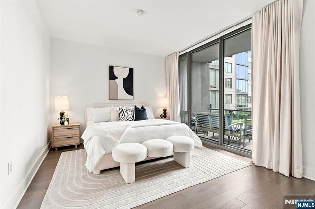 9 Ave At Port Imperial 413, West New York, NJ 07093